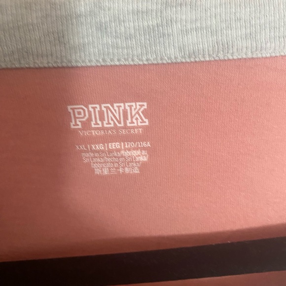VS pink campus tee xxl - Picture 2 of 2